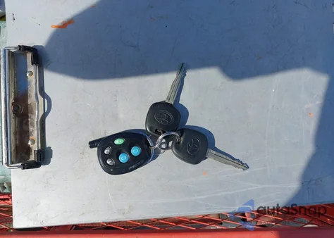 2010 Toyota Tundra Grade 4.6L V8 z USA, uszkodzony, nr VIN 5TFUM5F15AX004864